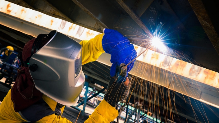 Container repair and cleaning service