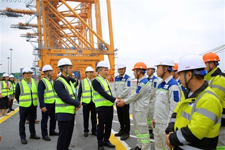Lãnh đạo Tổng công ty Hàng hải Việt Nam thăm, chúc tết người lao động Cảng Hải Phòng